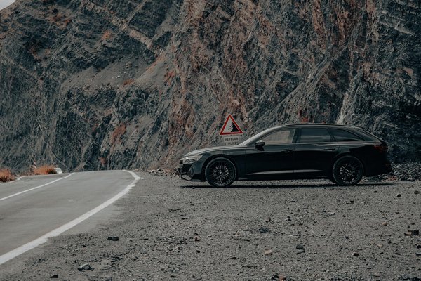 Quels progrès sont réalisés dans les batteries de voitures électriques ?